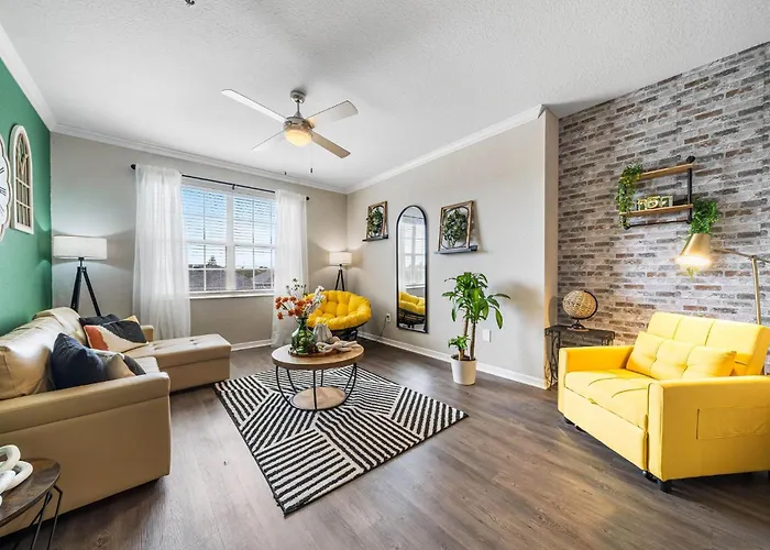 Chic 3Br2Ba- Minutes To Airport & Westchase #4