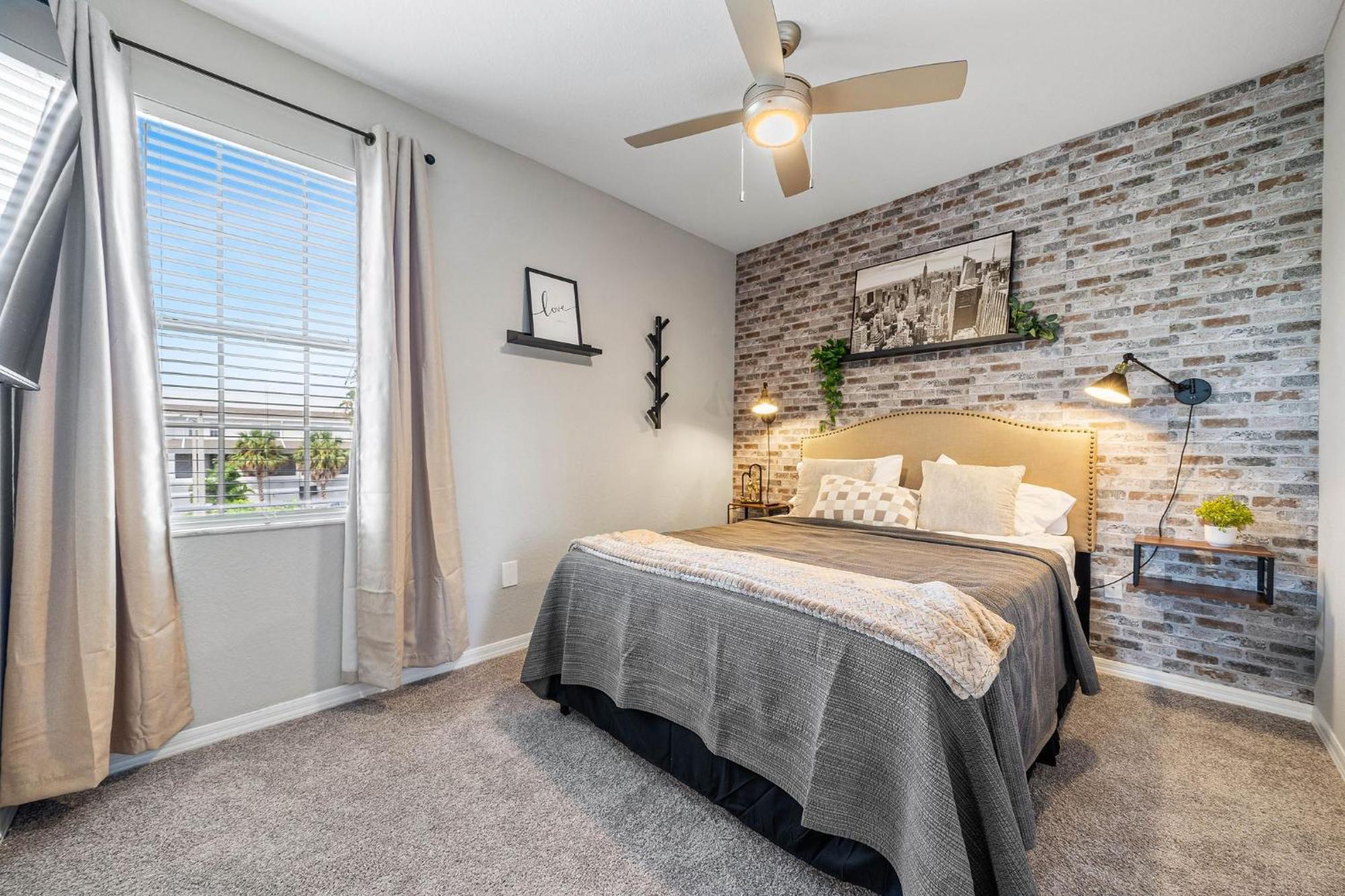 Chic 3br2ba- Minutes To Airport & Westchase #4 Apartment *